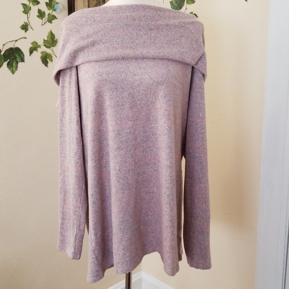 a.n.a Tops - Off or on shoulder tunic top